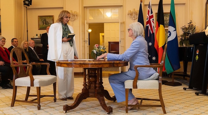 Image of Anne Aly being sworn in to cabinet May 2025.