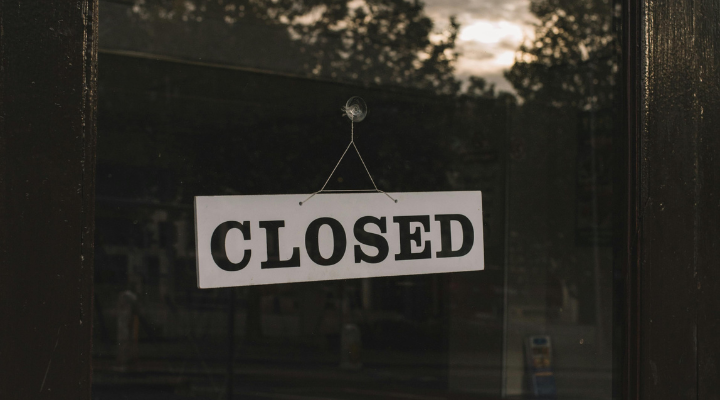 Closed sign in window