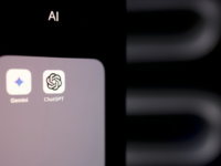 gemini-chat-gpt-apps-in-iphone-folder