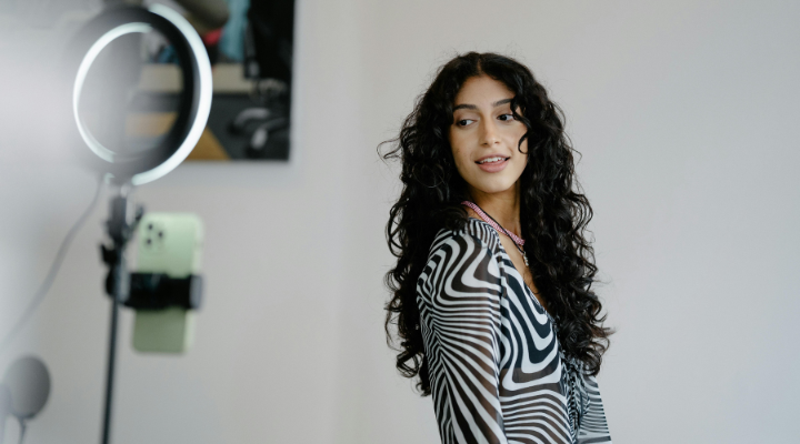 Woman with ringlight